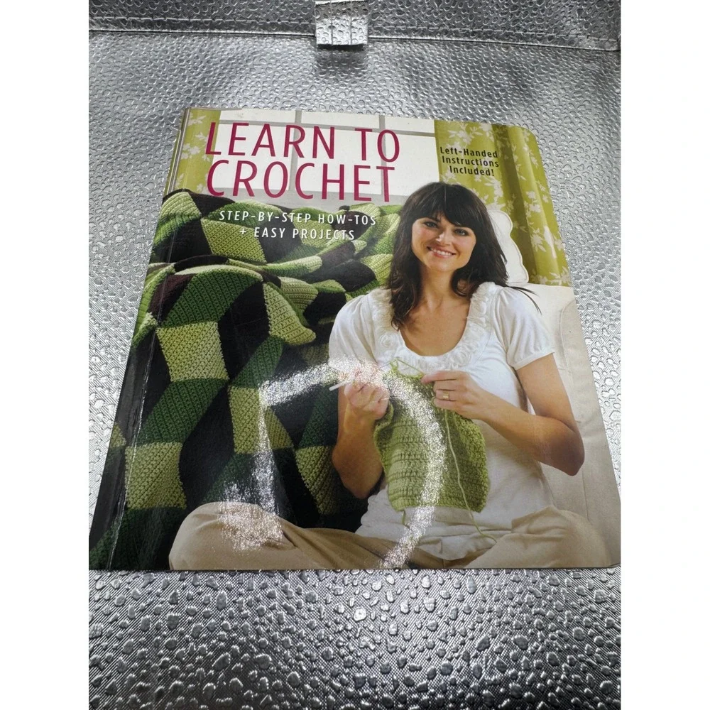 Leisure Arts Learn to Crochet Step-by-Step How-To Easy Projects Booklet 5542